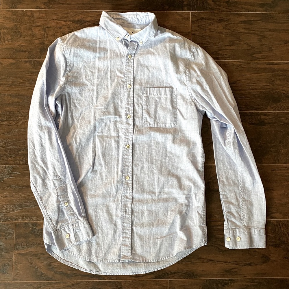 H&M • Button Up Shirt